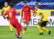 开云体育在线-欧洲杯比赛大胜在望，球队备战紧张