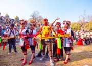 开云平台-比赛助威声震动全场，球迷狂欢不止的简单介绍