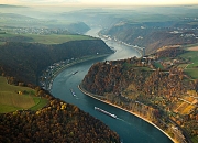 开云官网-莱茵河谷队实力不凡，取得一场精彩比赛