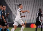 开云平台-包含尤文防守屡屡失误，球迷调侃防线有洞的词条