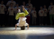 开云体育入口-恩菲尔德球员心理调节到位，比赛中发挥更稳定