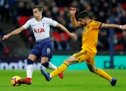 开云平台-莱切斯特城面对困境，中卫大将主动请缨出战