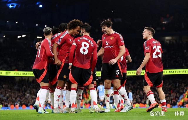 曼联对卡迪夫城展开对决,实力争夺 曼联对卡迪夫城展开对决,实力争夺