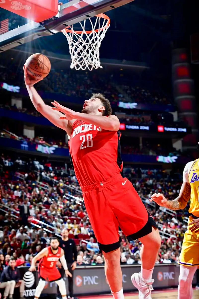 太阳内线板凳深度展现,成为球队胜利关键的简单介绍 太阳内线板凳深度展现,成为球队胜利关键的简单介绍