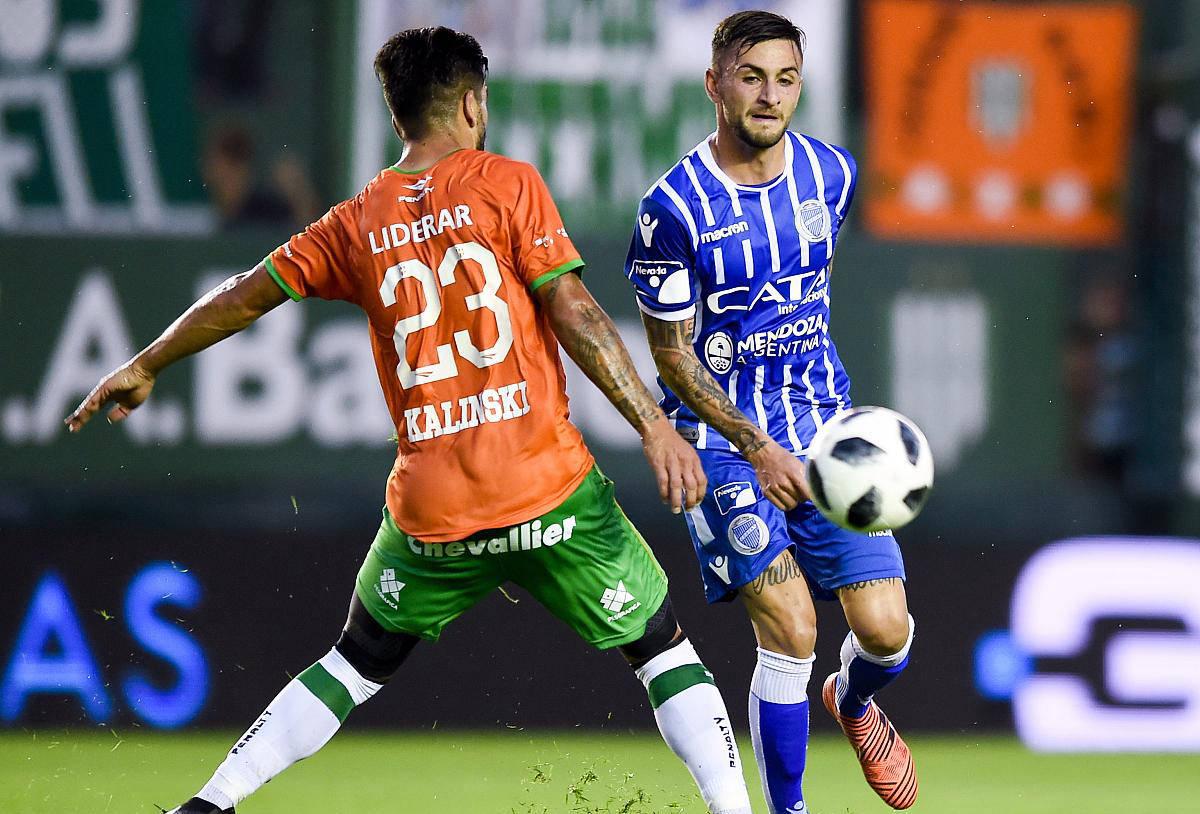 阿贾克斯强势发挥,横扫对手晋级 阿贾克斯强势发挥,横扫对手晋级