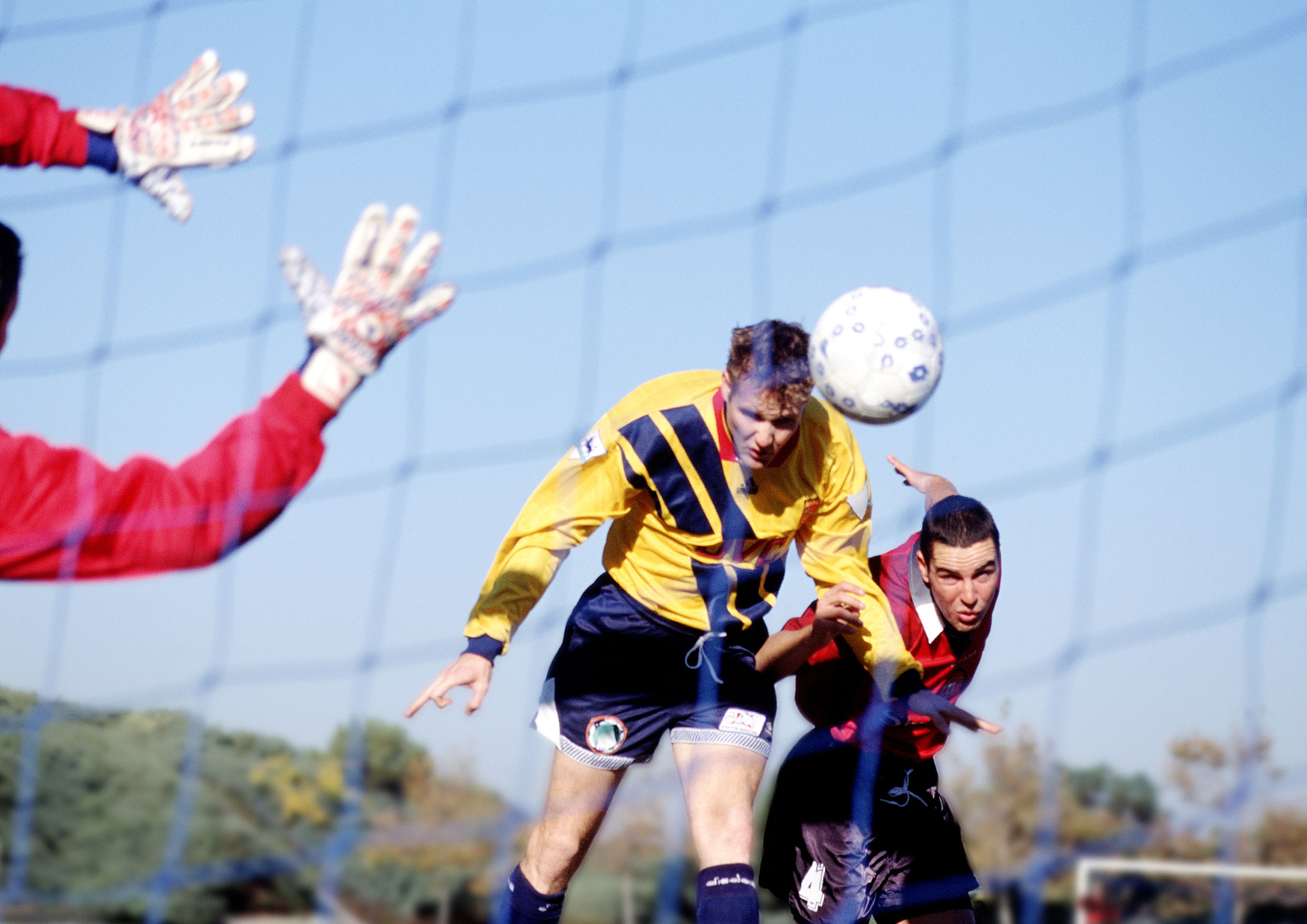 球场上的故事:队员们的拼搏精神令人感动的简单介绍 球场上的故事:队员们的拼搏精神令人感动的简单介绍