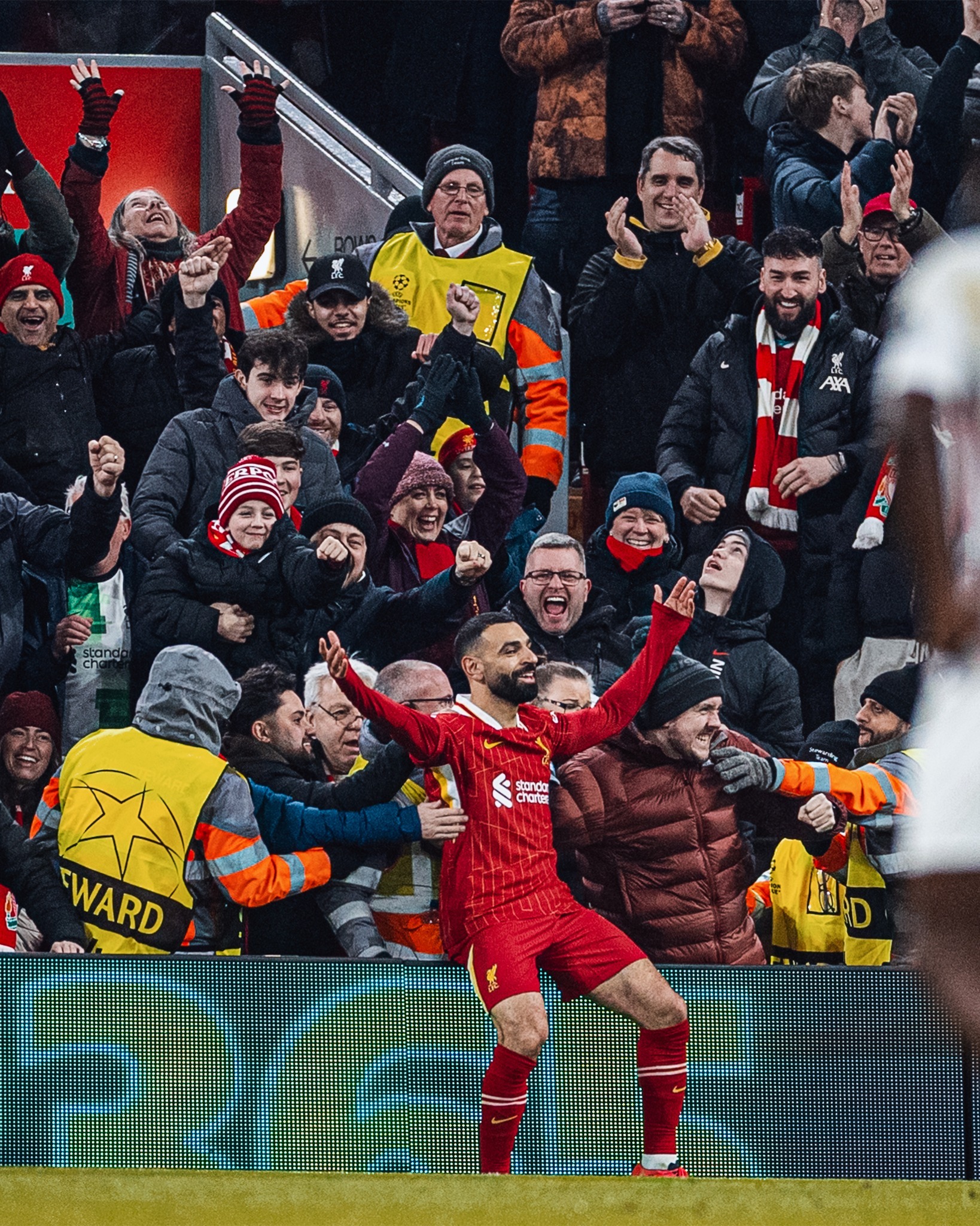 利物浦队员斩获制胜球,豪取胜利 利物浦队员斩获制胜球,豪取胜利