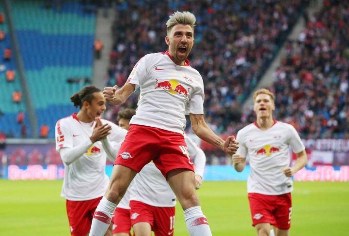 门兴格拉德巴赫门将神扑,稳固球队防线的简单介绍 门兴格拉德巴赫门将神扑,稳固球队防线的简单介绍