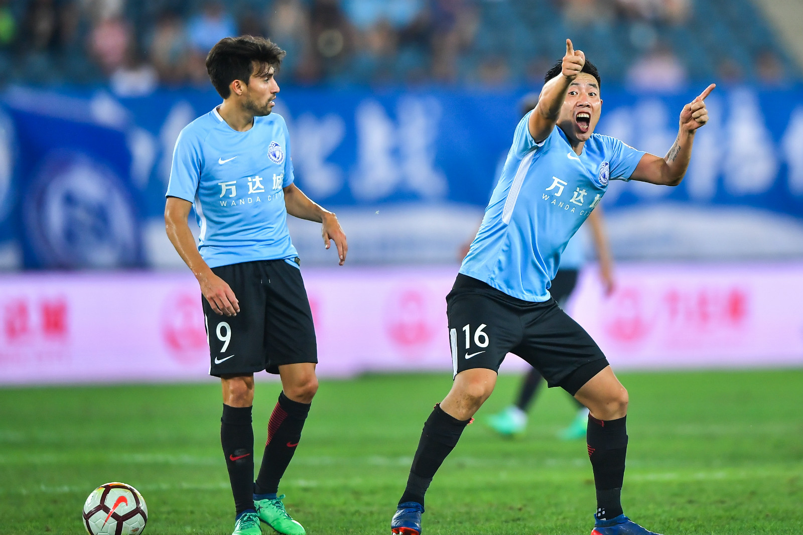 关于大连一方主场告负,被延边富德逆袭取胜的信息 关于大连一方主场告负,被延边富德逆袭取胜的信息