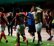 拿坡里逆袭成功,逃离降级区威胁 拿坡里逆袭成功,逃离降级区威胁