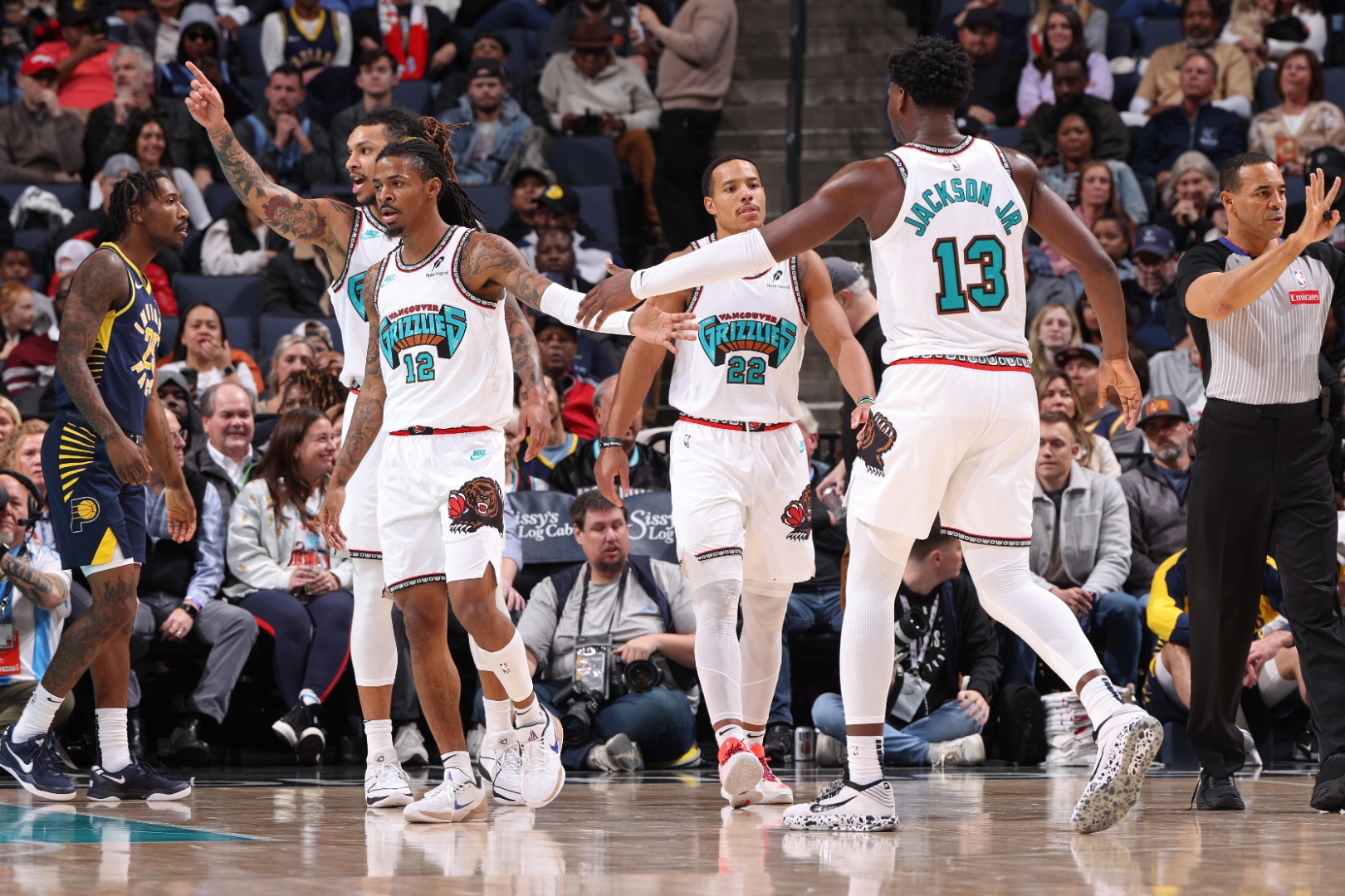 猛龙主场大胜热火,洛瑞贡献分连胜 猛龙主场大胜热火,洛瑞贡献分连胜