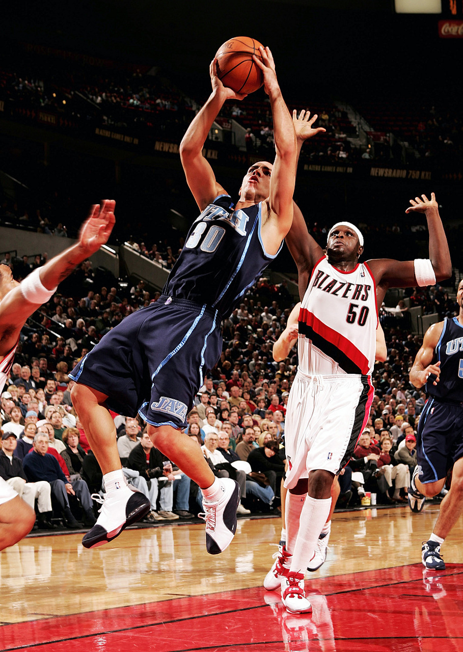 开拓者前锋助攻效率突出,场均创新高 开拓者前锋助攻效率突出,场均创新高