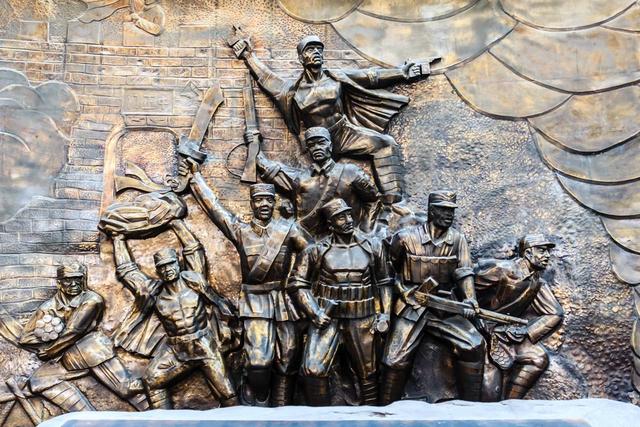 包含斗志昂扬!汉堡勇夺胜利,取得关键三分的词条 包含斗志昂扬!汉堡勇夺胜利,取得关键三分的词条