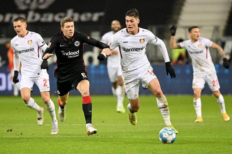 大阪樱花客场胜法兰克福,德甲保级形势稍见曙光 大阪樱花客场胜法兰克福,德甲保级形势稍见曙光