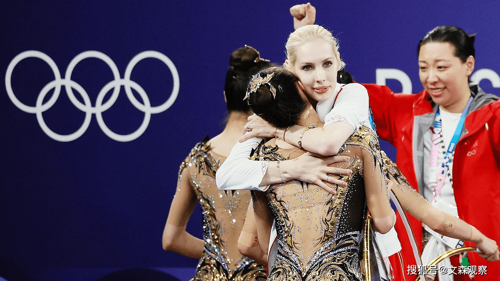 体操团体决赛:俄罗斯队夺冠 体操团体决赛:俄罗斯队夺冠