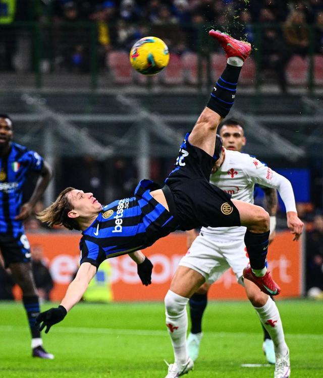 巴雷拉尔主场迎战对手遭遇惨败 巴雷拉尔主场迎战对手遭遇惨败