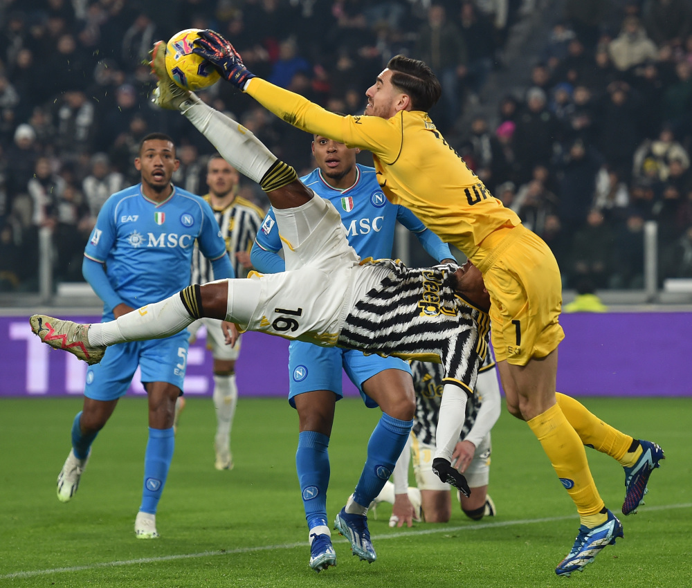 包含皮亚特克连续斩获，带领那不勒斯再胜的词条