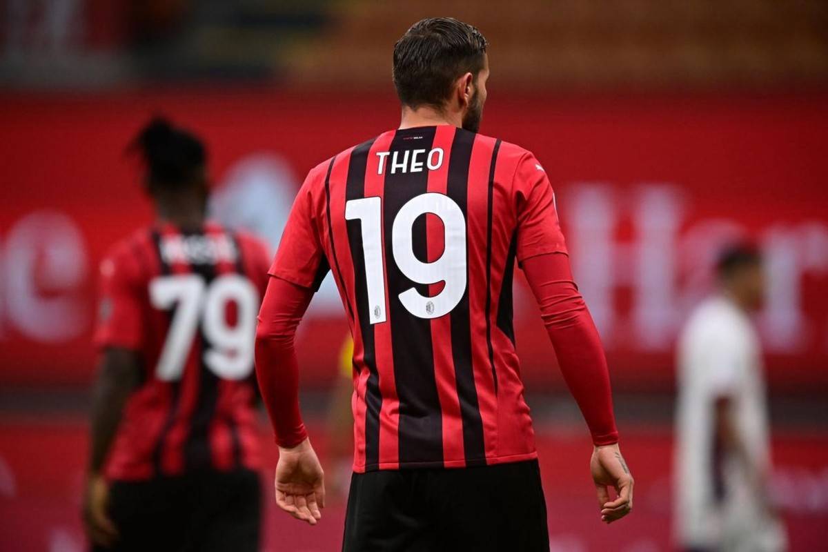 卡利亚里主场告捷,球队连胞头名席位 卡利亚里主场告捷,球队连胞头名席位