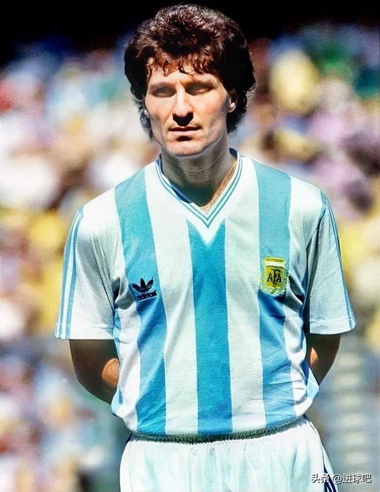 阿根廷传奇球星退役,足坛将迎来新纪元 阿根廷传奇球星退役,足坛将迎来新纪元
