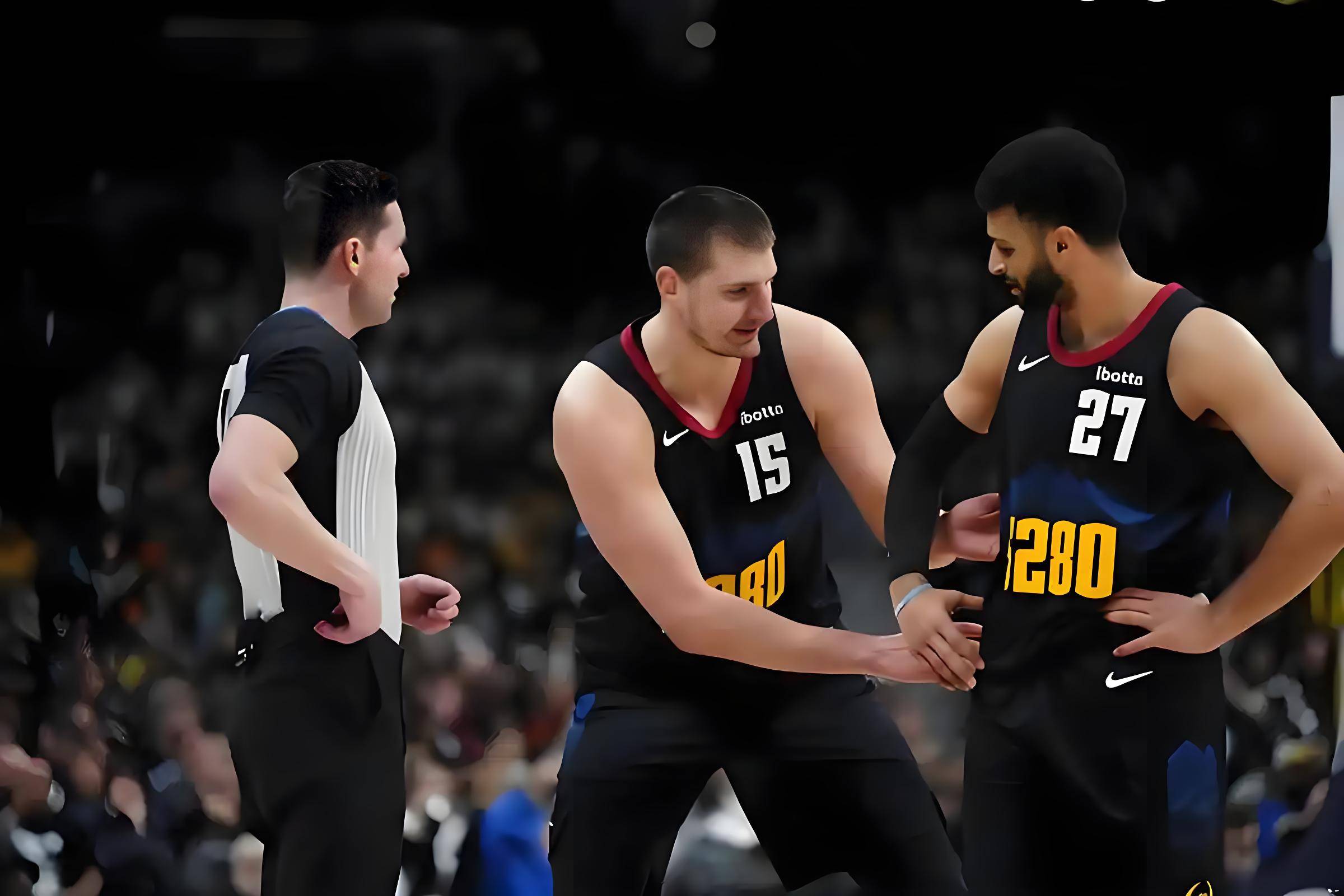 掘金队核心球员因伤缺阵两周