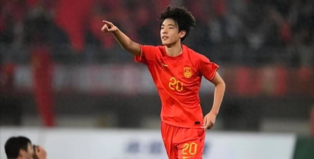 青年球员崭露头角,闪耀亚洲足坛未来 青年球员崭露头角,闪耀亚洲足坛未来