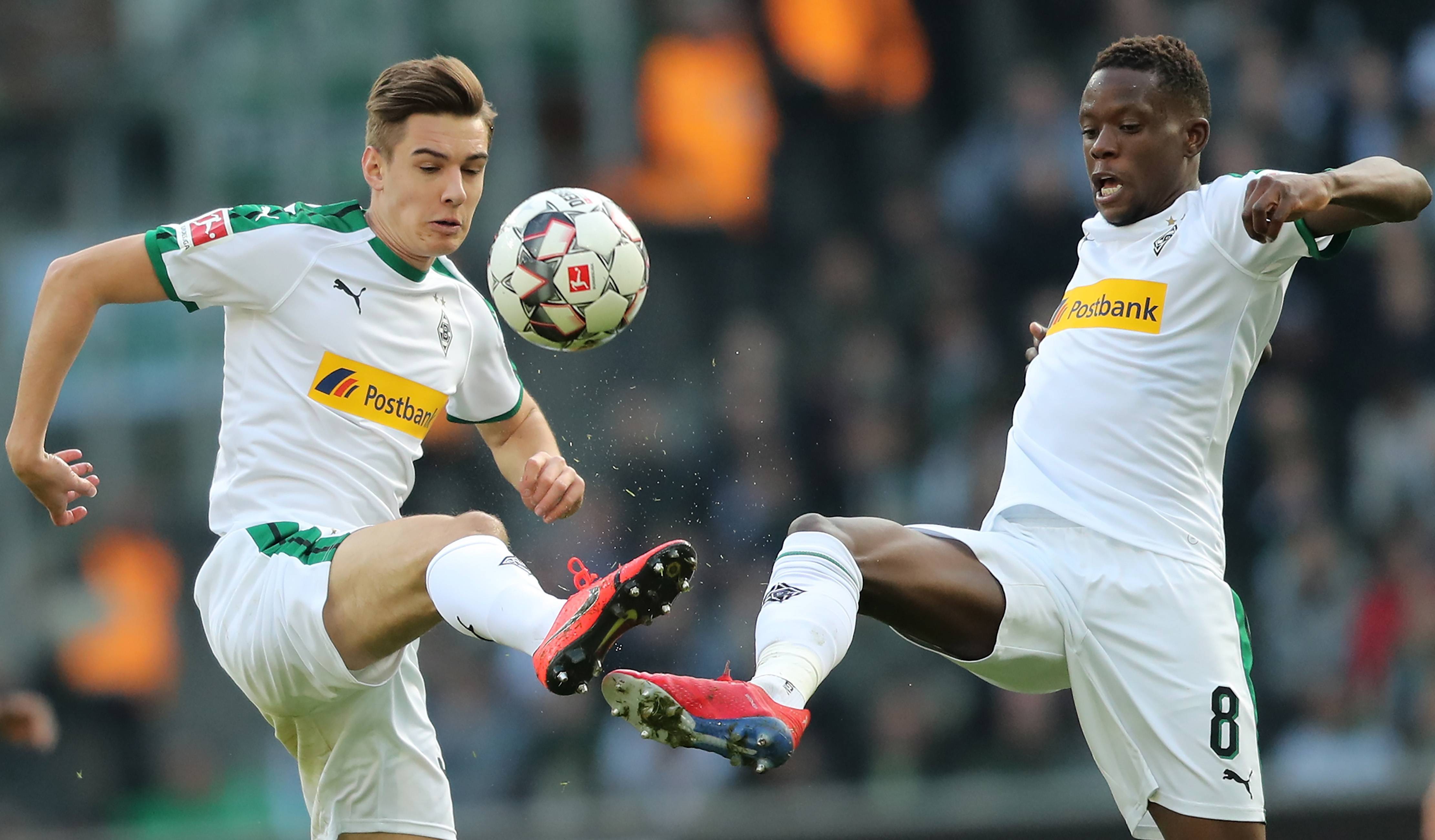 FC莱比锡面对欧冠关键之战 FC莱比锡面对欧冠关键之战