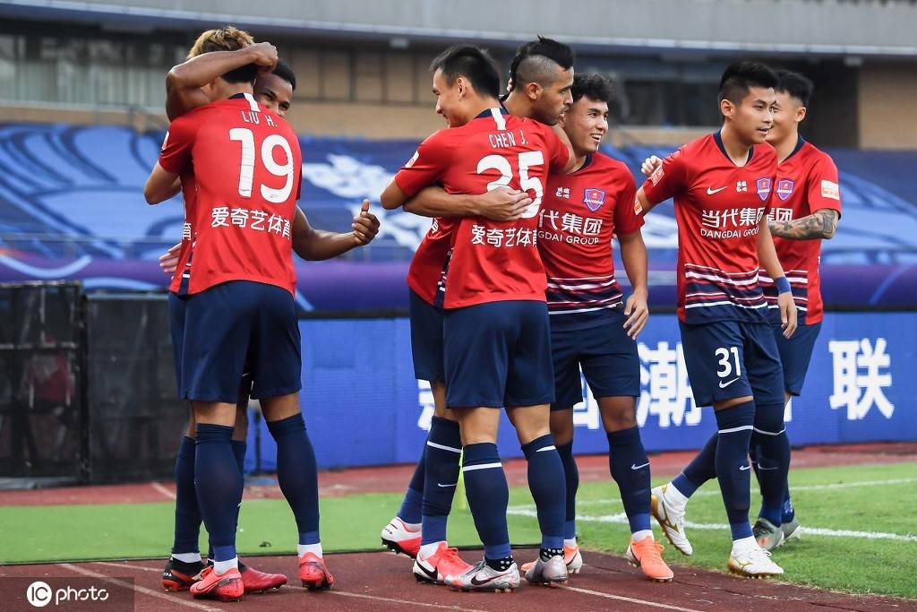 包含卢琦破门,重庆当代力帆取得胜利的词条 包含卢琦破门,重庆当代力帆取得胜利的词条