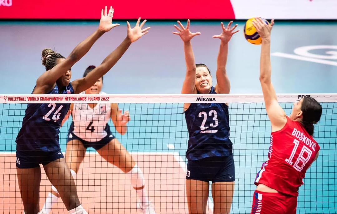 塞尔维亚排球队成功晋级半决赛 塞尔维亚排球队成功晋级半决赛