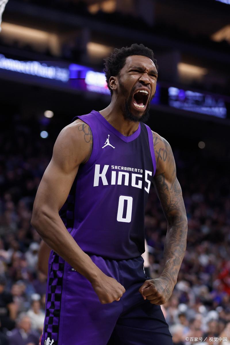 黄蜂连胜暂时停滞球员不气馁,改进战术 黄蜂连胜暂时停滞球员不气馁,改进战术