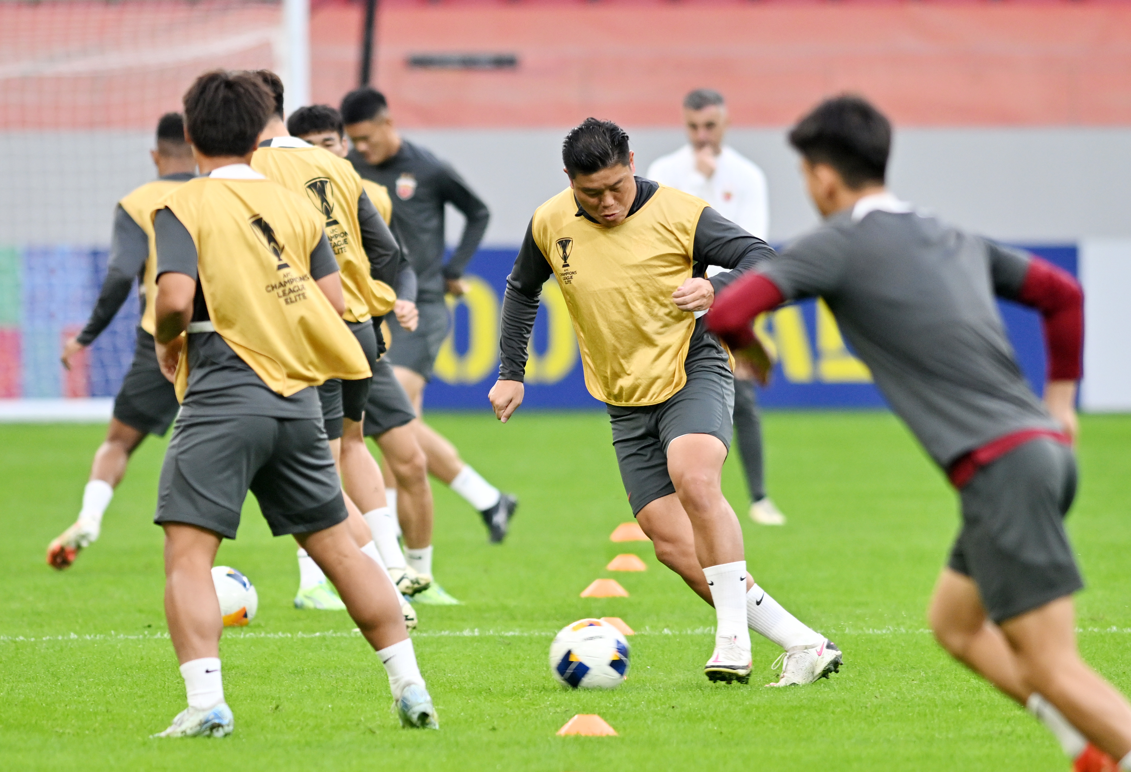 第戎球员破门建功,球队信心大增备战 第戎球员破门建功,球队信心大增备战