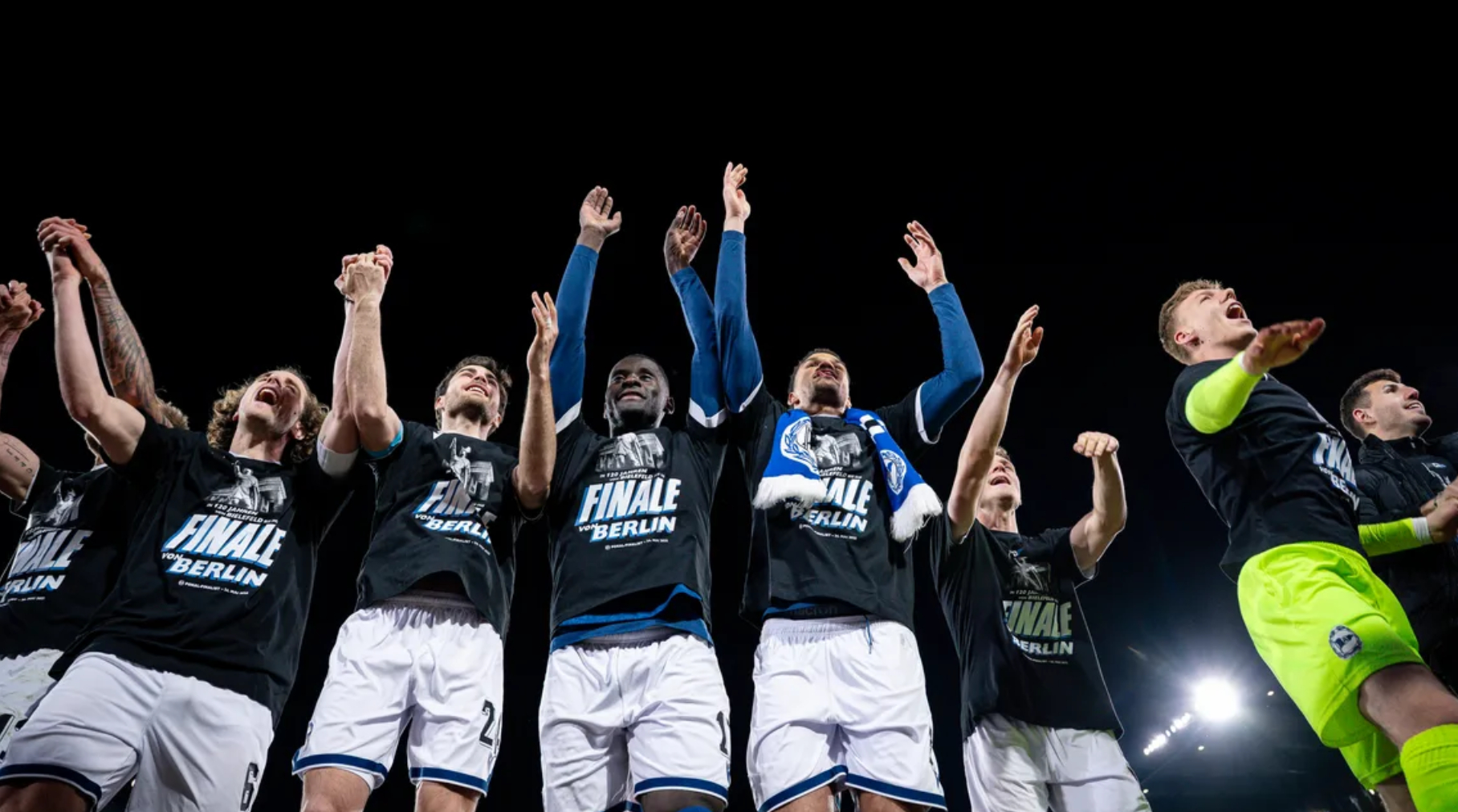 夺冠梦想!球队战胜强敌,冲刺四强 夺冠梦想!球队战胜强敌,冲刺四强