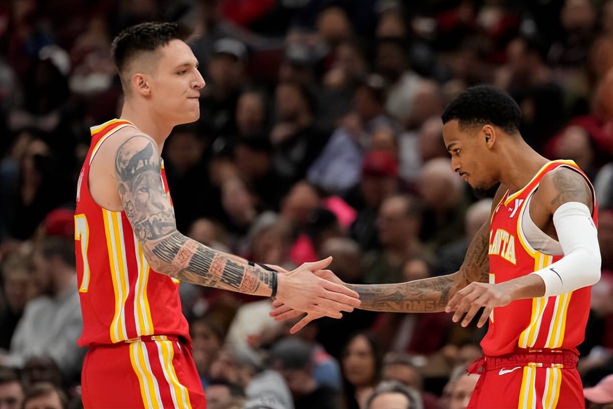 老鹰球员精准投篮,领先分数拉大 老鹰球员精准投篮,领先分数拉大