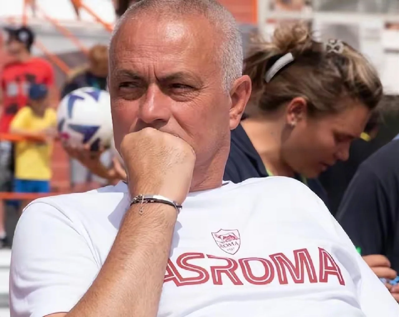 镇江女足连胜连笑,夺取四连杯 镇江女足连胜连笑,夺取四连杯