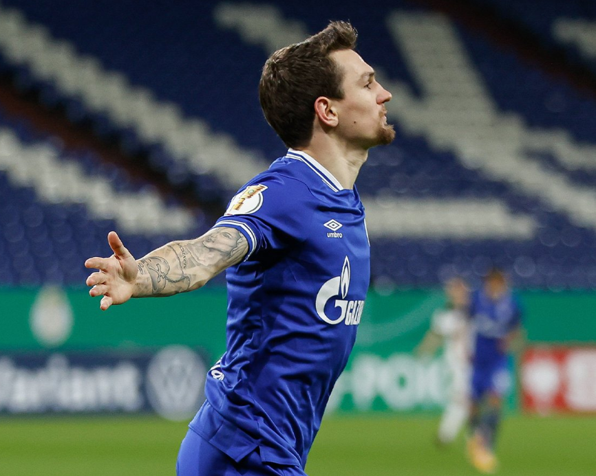 沙尔克04陷入低谷,多场难求胜利的简单介绍 沙尔克04陷入低谷,多场难求胜利的简单介绍