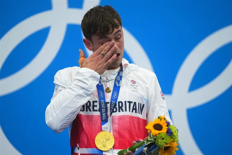 意大利跳水选手再次登上领奖台，夺冠！