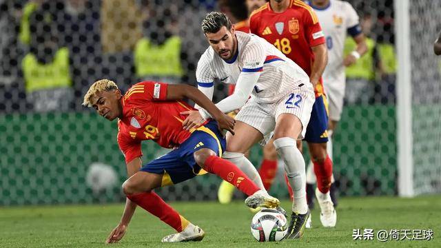 西班牙足球传奇球员在巅峰对决中脱颖而出 西班牙足球传奇球员在巅峰对决中脱颖而出