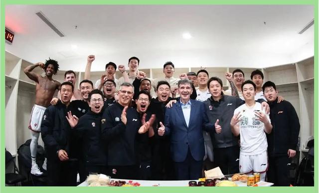 包含临近季后赛,球队积极备战状态调至巅峰的词条 包含临近季后赛,球队积极备战状态调至巅峰的词条