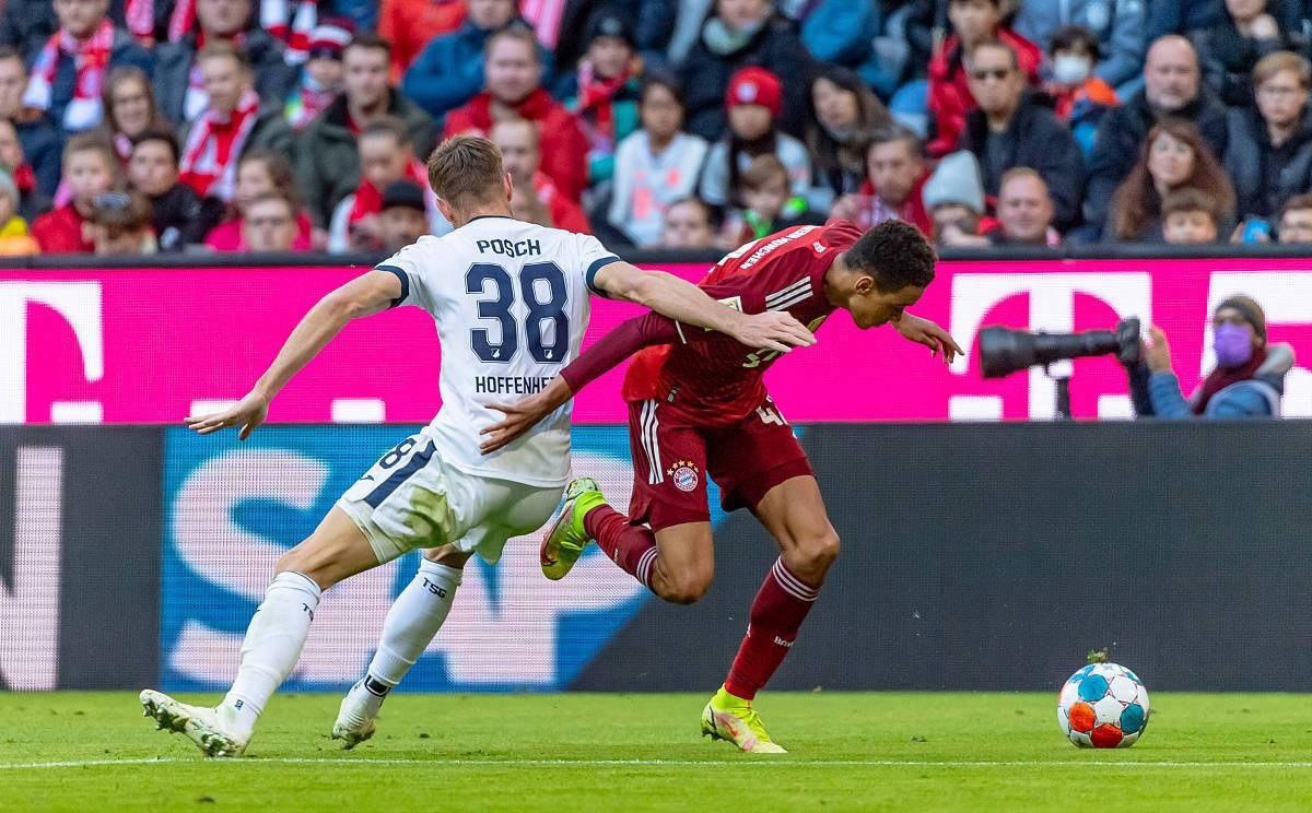 霍芬海姆门将受伤下场,影响球队稳定性的简单介绍 霍芬海姆门将受伤下场,影响球队稳定性的简单介绍