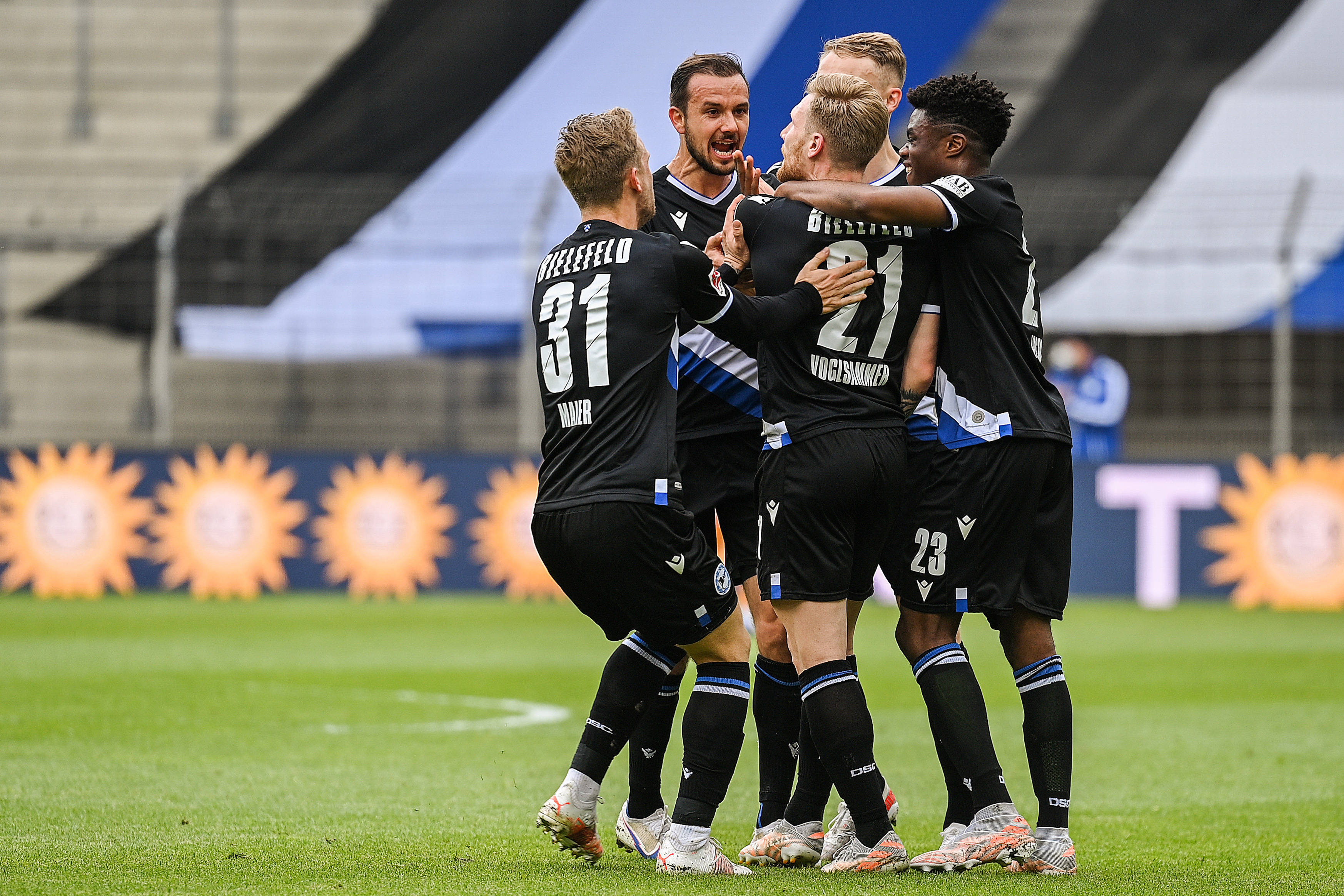 捷克国脚重回云达不来梅,助力球队争取好成绩 捷克国脚重回云达不来梅,助力球队争取好成绩