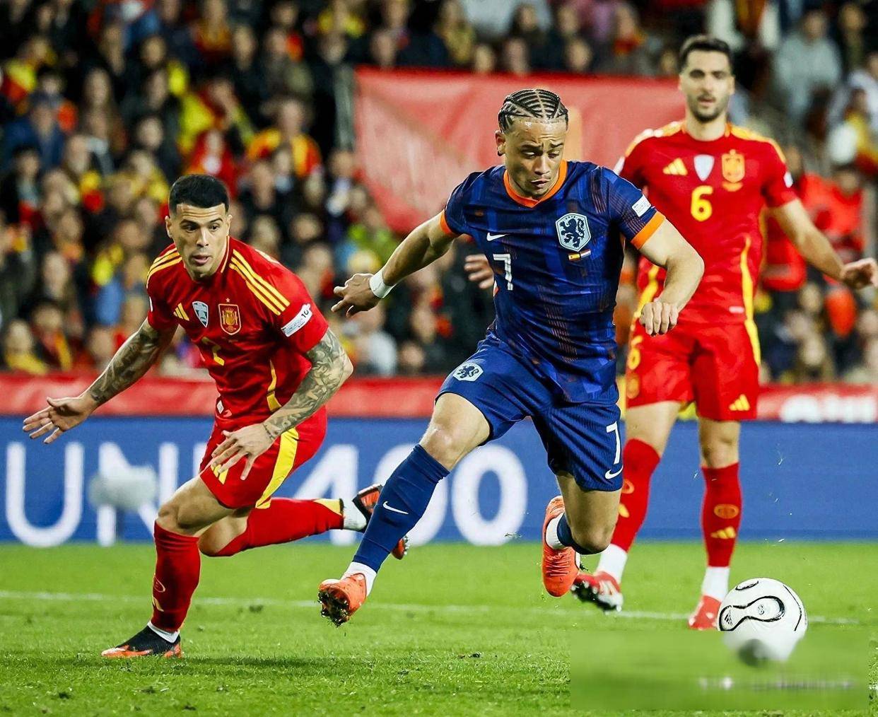 西班牙力克德国,世界杯赛场上的激烈对决 西班牙力克德国,世界杯赛场上的激烈对决