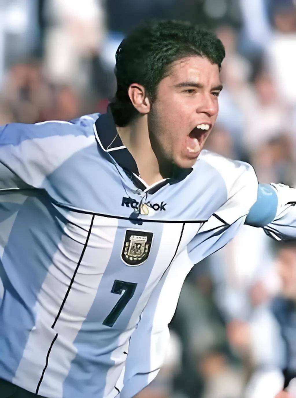 阿根廷传奇球星宣布结束俱乐部足球生涯 阿根廷传奇球星宣布结束俱乐部足球生涯