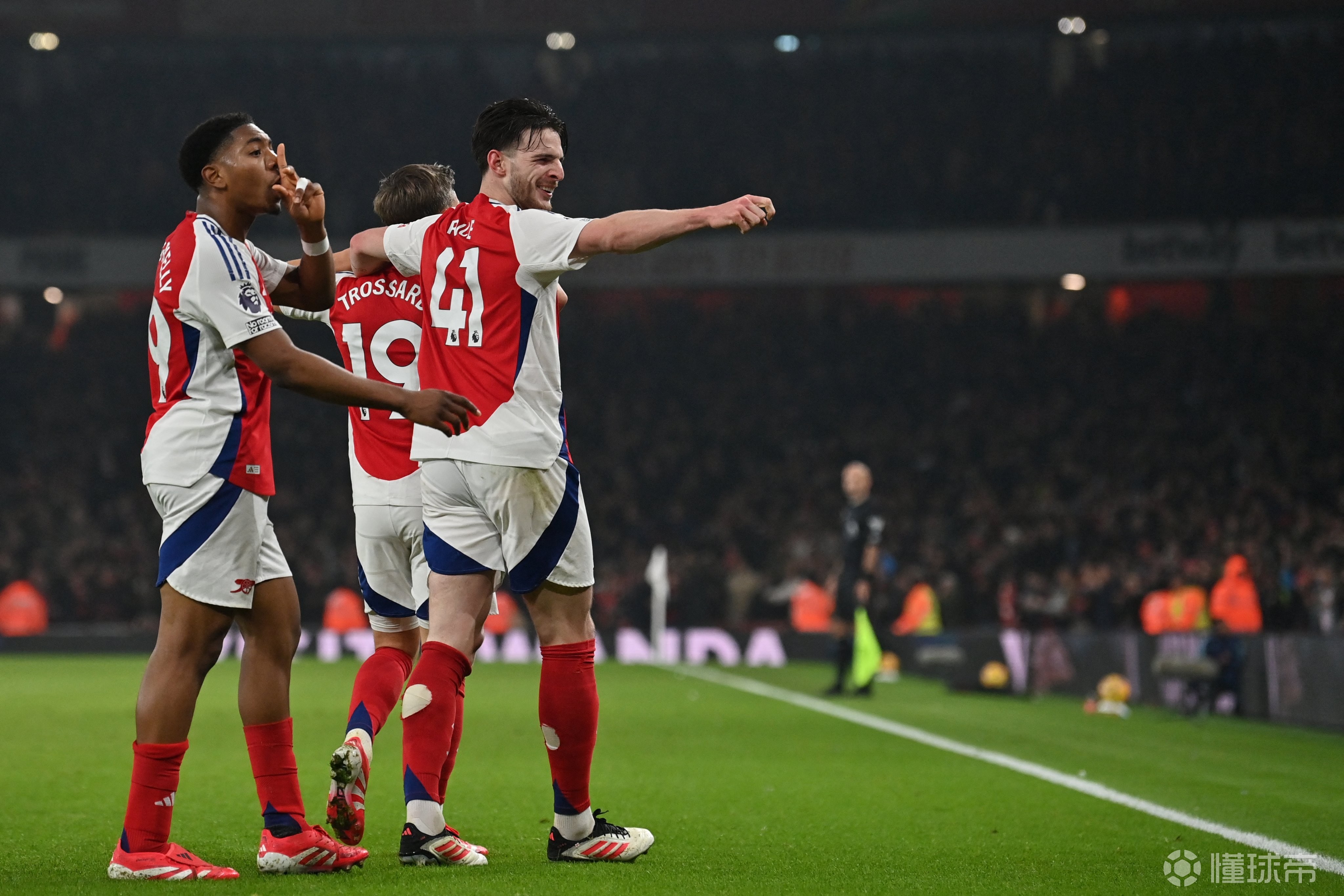 关于曼联德比战平,谢菲联战平狼队的信息 关于曼联德比战平,谢菲联战平狼队的信息