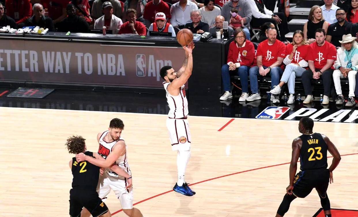 江苏队化解危机,主场反扑逆袭对手 江苏队化解危机,主场反扑逆袭对手