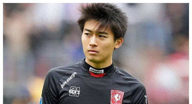 关于新生代球员崭露头角,极速崛起令人关注的信息 关于新生代球员崭露头角,极速崛起令人关注的信息