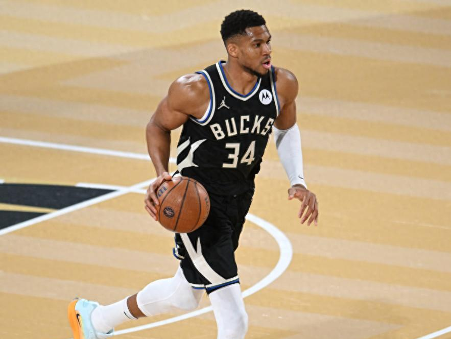 爵士明星出色表现,球队信心满满备战雄鹿的简单介绍 爵士明星出色表现,球队信心满满备战雄鹿的简单介绍