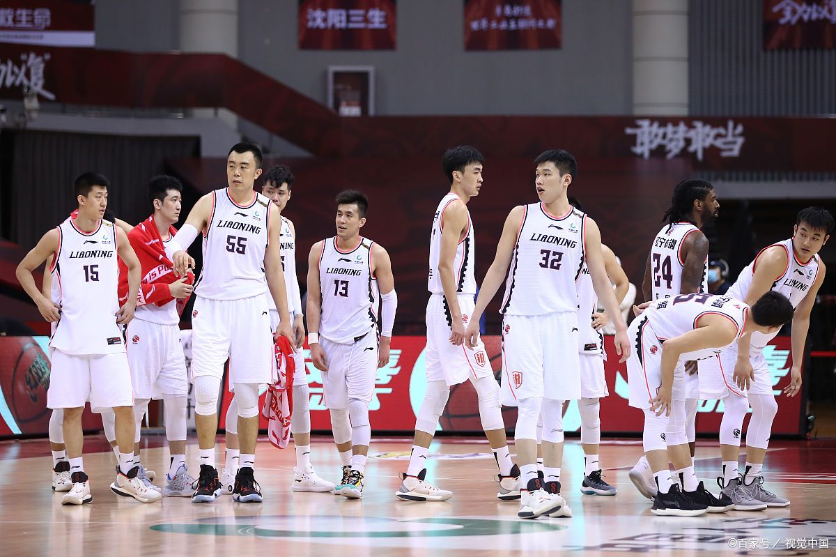 包含比赛战术精准,队伍整体表现更为出色的词条 包含比赛战术精准,队伍整体表现更为出色的词条