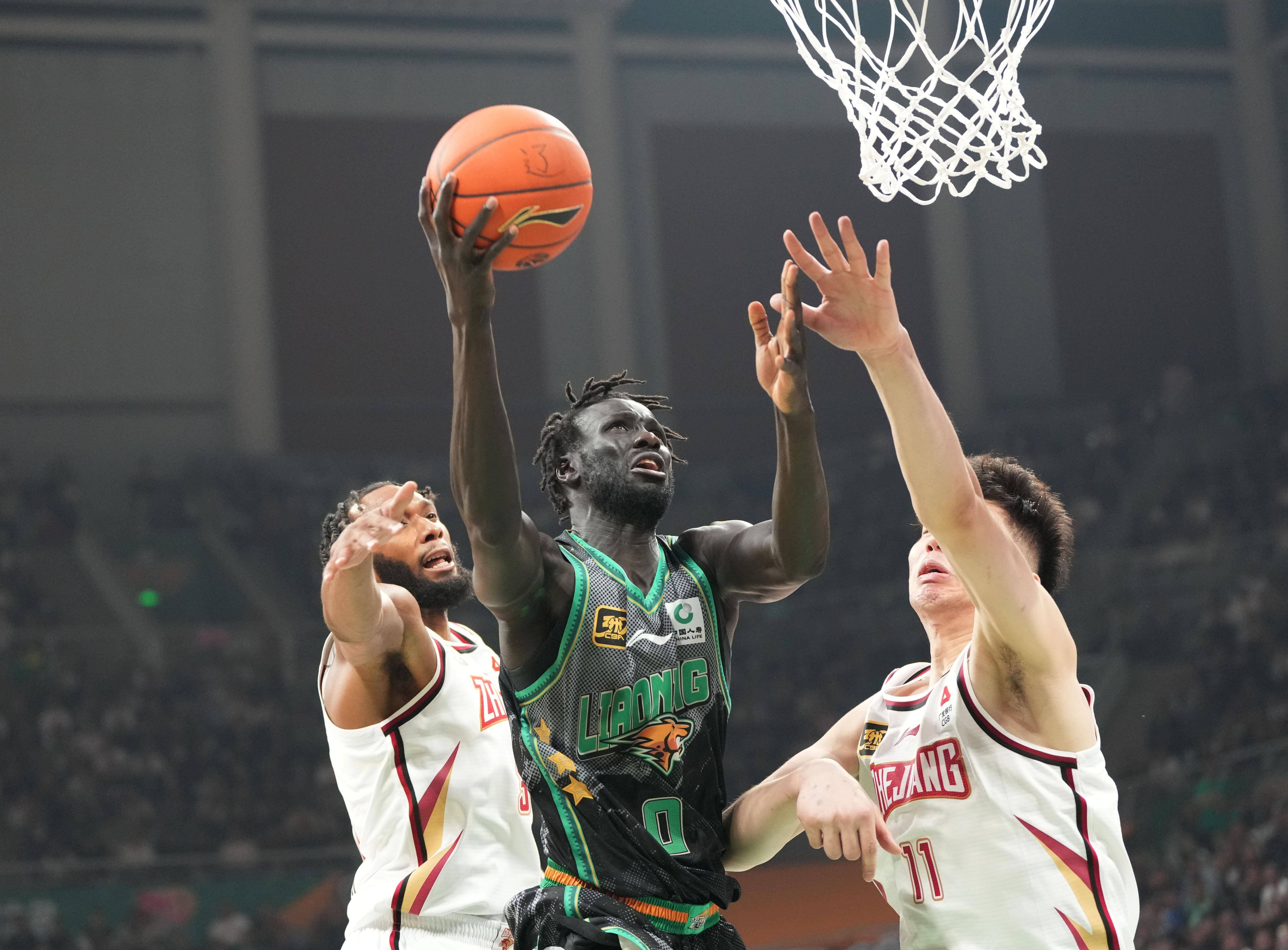 新赛季CBA总冠军恒大重新夺回王座 新赛季CBA总冠军恒大重新夺回王座