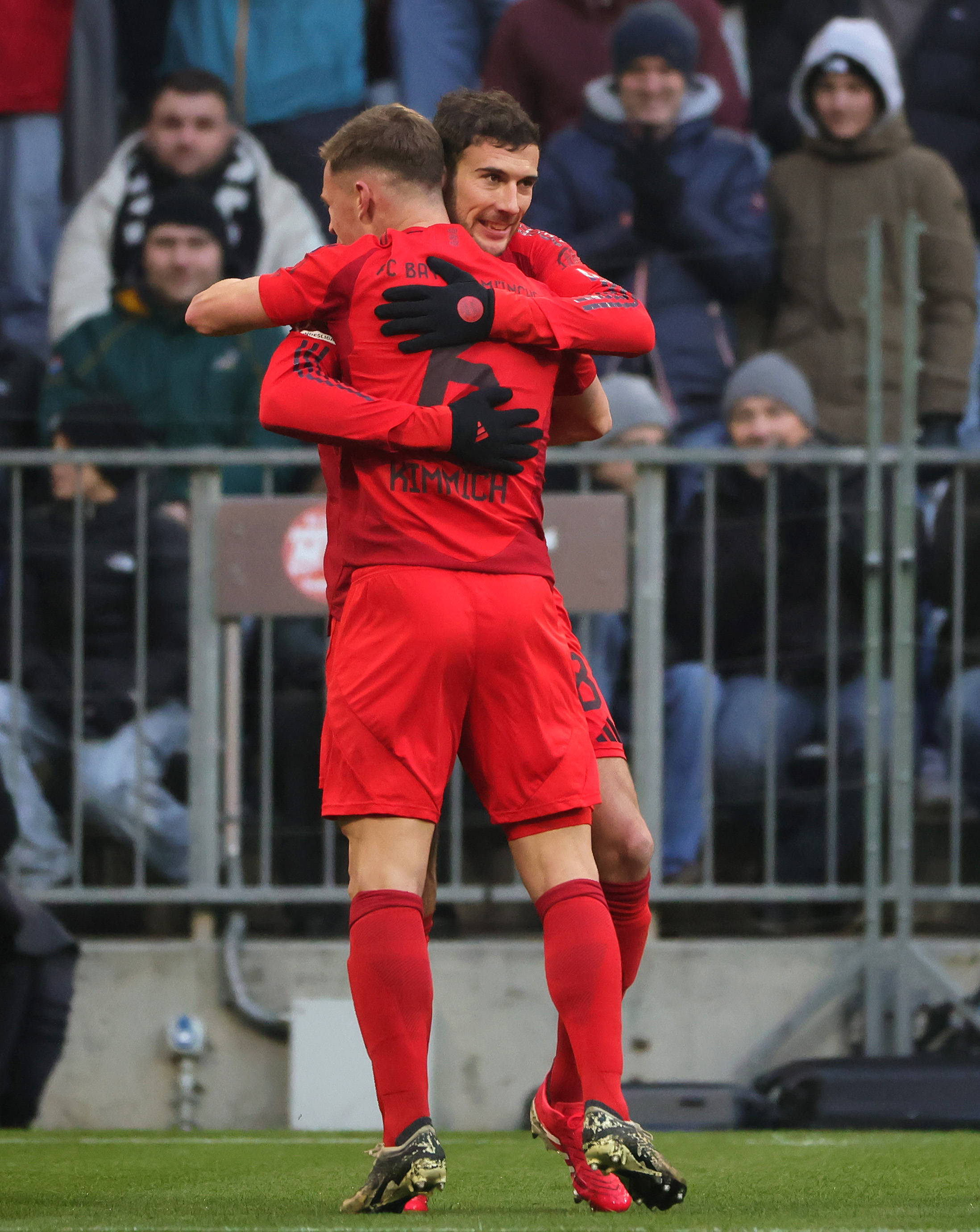 关于汉堡俱乐部备战德国足球联赛第二轮比赛的信息 关于汉堡俱乐部备战德国足球联赛第二轮比赛的信息