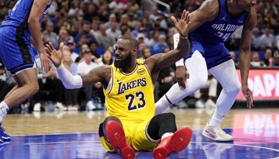 关于湖人大将领袖风范,激励全队为胜利拼搏的信息 关于湖人大将领袖风范,激励全队为胜利拼搏的信息