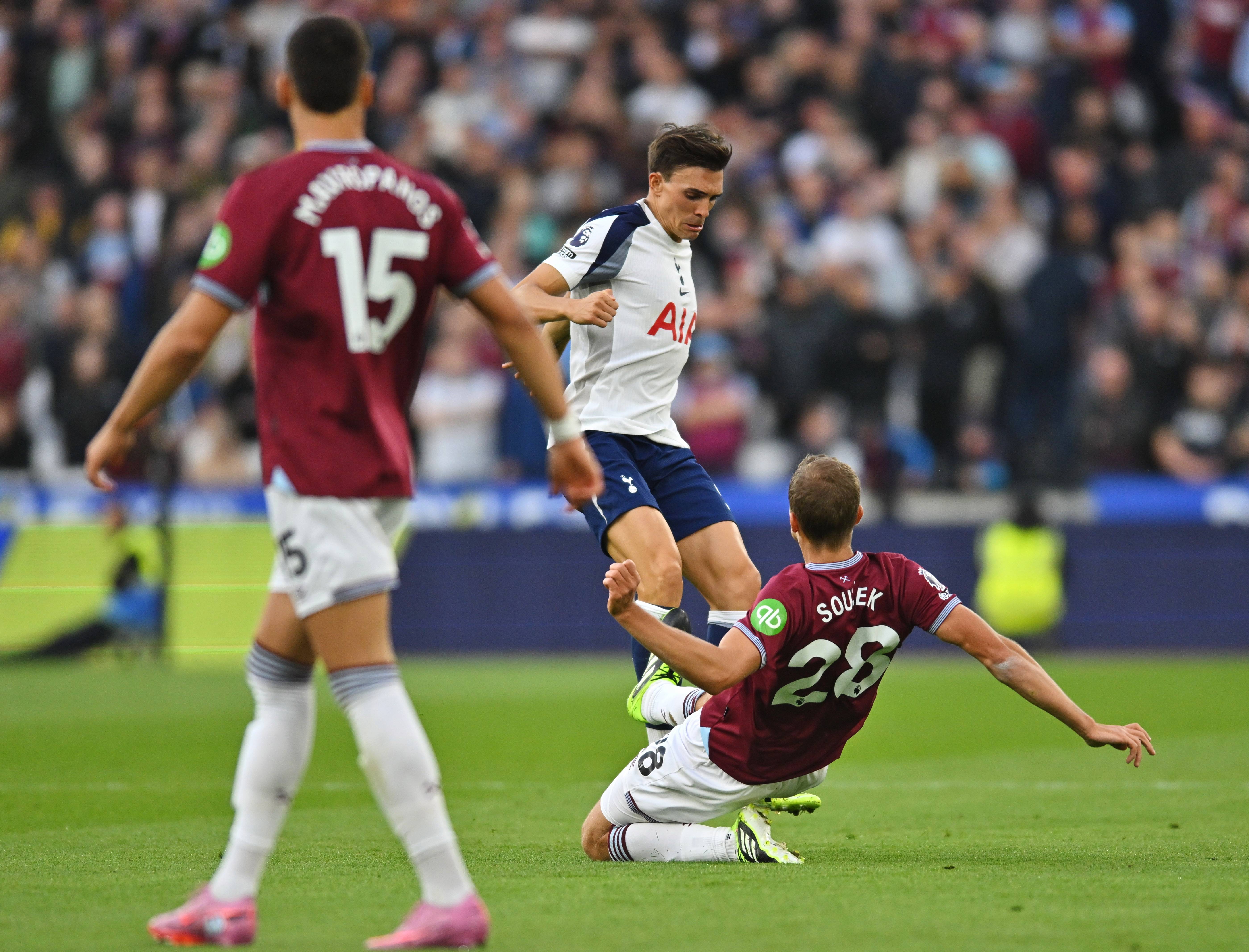 包含热刺客场大胜西汉姆联,止住颓势的词条 包含热刺客场大胜西汉姆联,止住颓势的词条